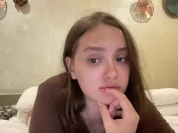 ELENA-XXX free chat on liveonude Image 12