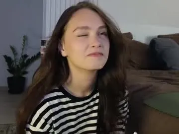 ELENA-XXX free chat on liveonude Image 15