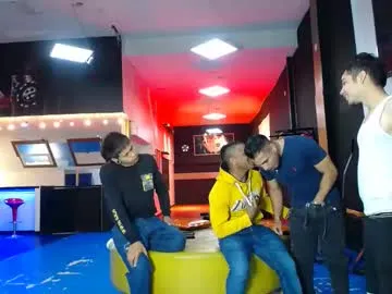 extrangers Image 9