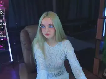 blonde_bigtits – webcam model profile photo Image 14