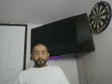 cute_fox_girl – webcam model profile photo Image 12