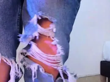 xlunami – webcam model profile photo Image 2