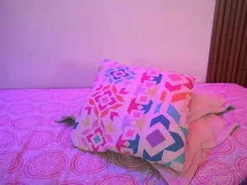 soytulu_ – webcam model profile photo Image 19