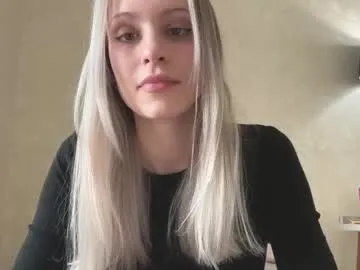 ANGELonDUTY – webcam model profile photo Image 10