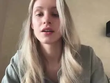 ANGELonDUTY – webcam model profile photo Image 12