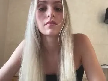 ANGELonDUTY – webcam model profile photo Image 17