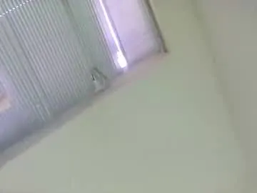 BeautyTriple – webcam model profile photo Image 6