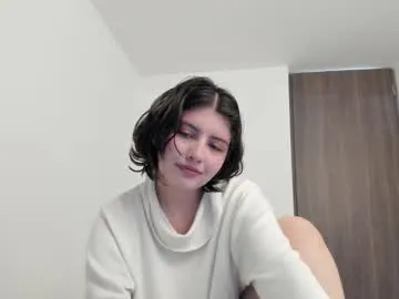 PeachGirl – webcam model profile photo Image 7