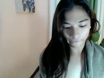 Ellidi – webcam model profile photo Image 12