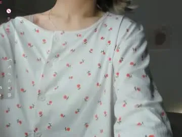 valerysquirt_19 – webcam model profile photo Image 9