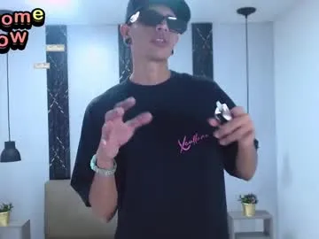 brattymuse – webcam model profile photo Image 8