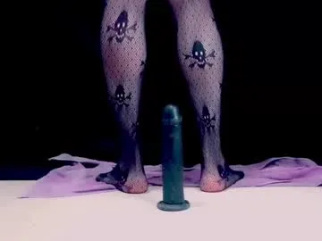 cute_fox_girl – webcam model profile photo Image 8