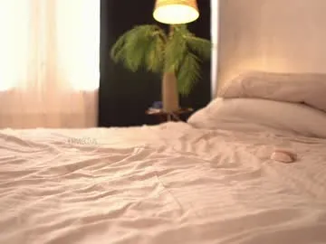 twofiresouls – webcam model profile photo Image 13