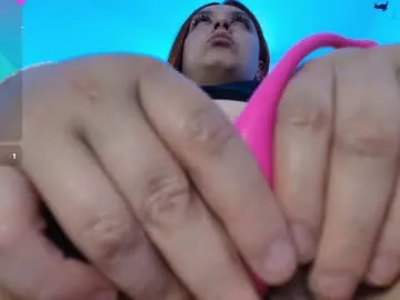 pinkadele – webcam model profile photo Image 5