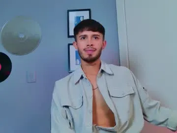 thewizardli – webcam model profile photo Image 15