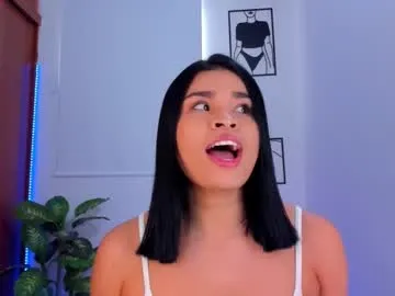 MinniMia – webcam model profile photo Image 3