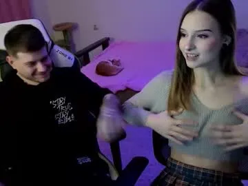 adria_ross – webcam model profile photo Image 14