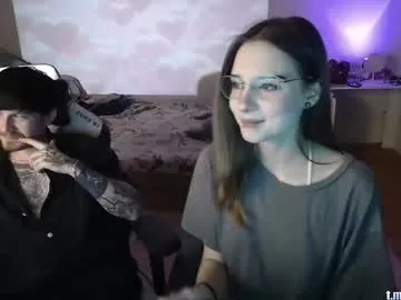 adria_ross – webcam model profile photo Image 5