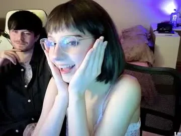 adria_ross – webcam model profile photo Image 6