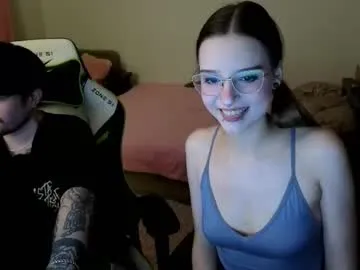 adria_ross – webcam model profile photo Image 9