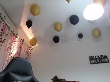 Chelsi16 – webcam model profile photo Image 2