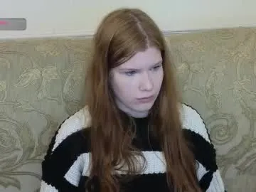 flirtysecretary123 – webcam model profile photo Image 8