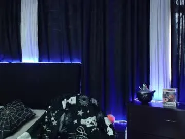 StarKristy – webcam model profile photo Image 8