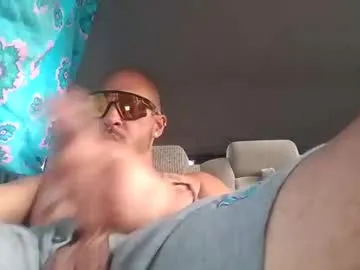 Ellidi – webcam model profile photo Image 11