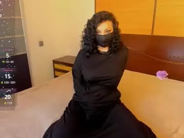 MaddieBryggs – webcam model profile photo Image 16