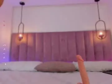 bunnydollstella – webcam model profile photo Image 15