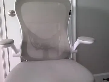 WhoreRobot – webcam model profile photo Image 7