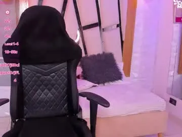 xlunami – webcam model profile photo Image 10