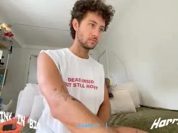 krissone – webcam model profile photo Image 19