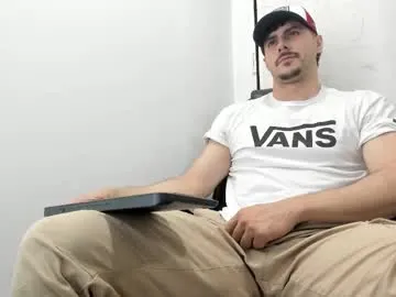 MinniMia – webcam model profile photo Image 7