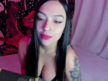 xlunami – webcam model profile photo Image 5