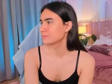 Sophialanguage – webcam model profile photo Image 18