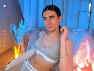 Sophialanguage – webcam model profile photo Image 2