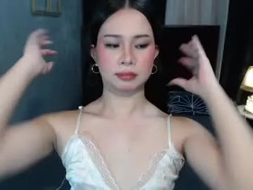 glossybabe_ – webcam model profile photo Image 6