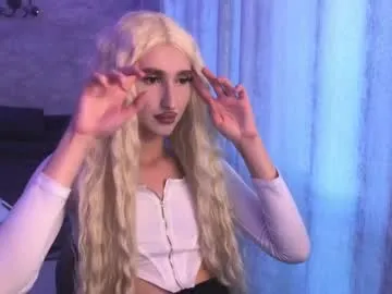 MinniMia – webcam model profile photo Image 2