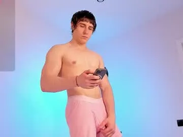 Sun-Moon – webcam model profile photo Image 11