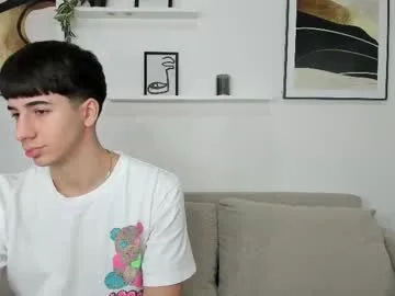 to4ka-gi – webcam model profile photo Image 9