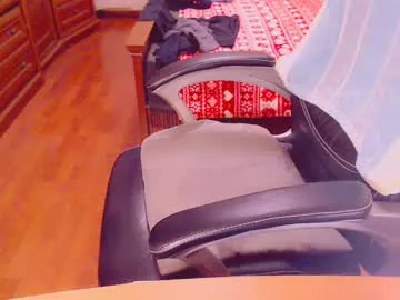 liah_grey8 – webcam model profile photo Image 10