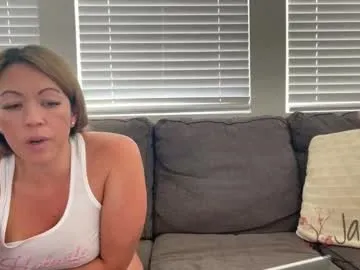 to4ka-gi – webcam model profile photo Image 2