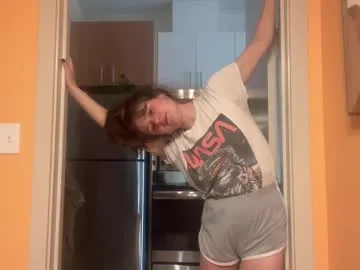 MinniMia – webcam model profile photo Image 13