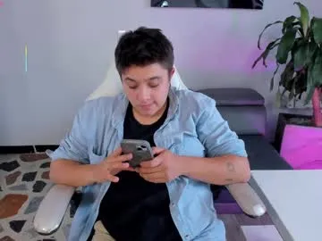 DvaBomja – webcam model profile photo Image 7