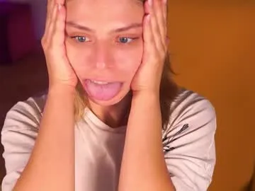 bunnydollstella – webcam model profile photo Image 10