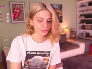 bunnydollstella – webcam model profile photo Image 3