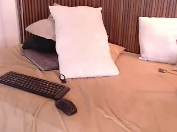 annie_f0x – webcam model profile photo Image 3