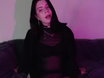 LoveAndSex24 – webcam model profile photo Image 3