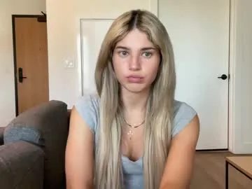 karolina7 – webcam model profile photo Image 10